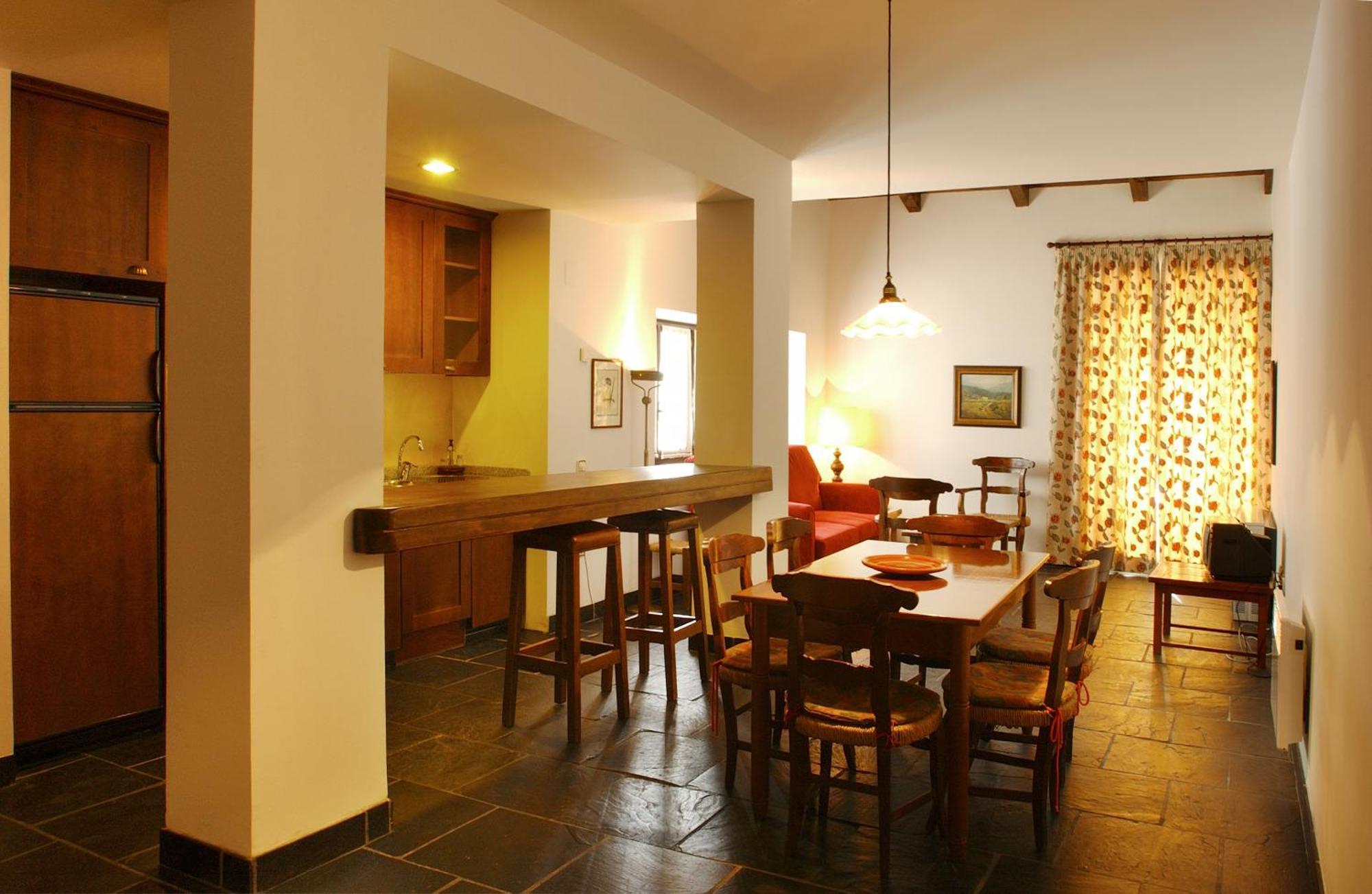 אריסטה Apartamentos Linsoles מראה חיצוני תמונה
